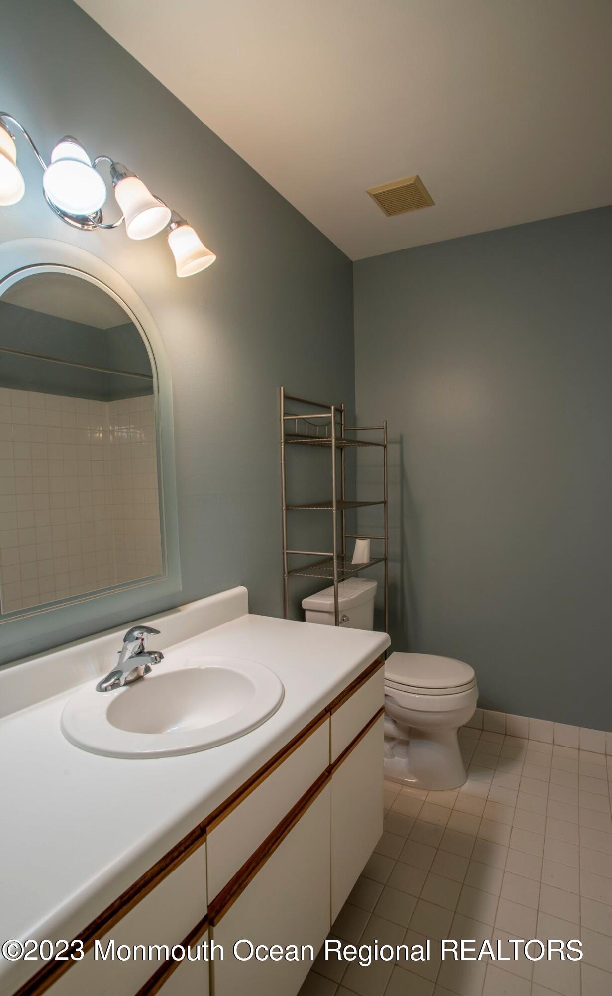 23 Farmview Lane Columbus, NJ 08022 - Photo 19 of 19 Farmview 19