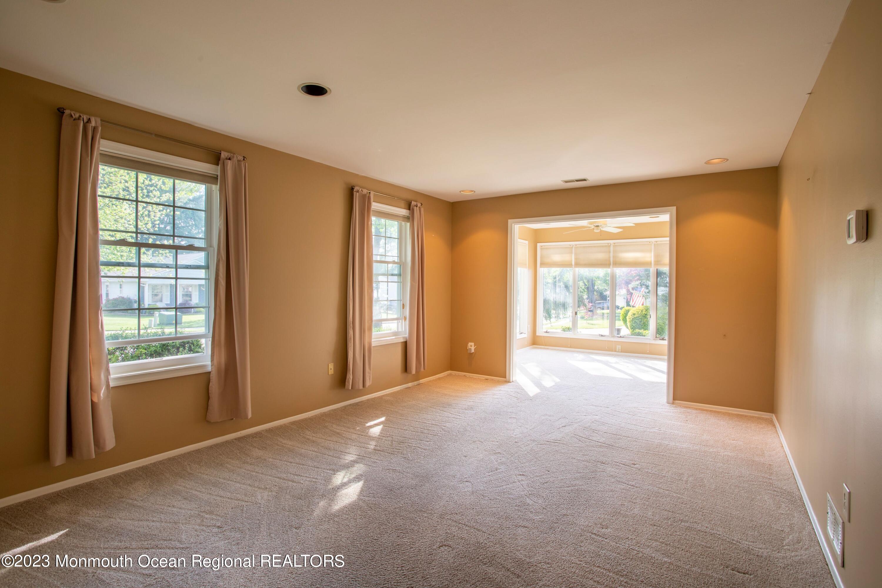 23 Farmview Lane Columbus, NJ 08022 - Photo 7 of 19 Farmview 10