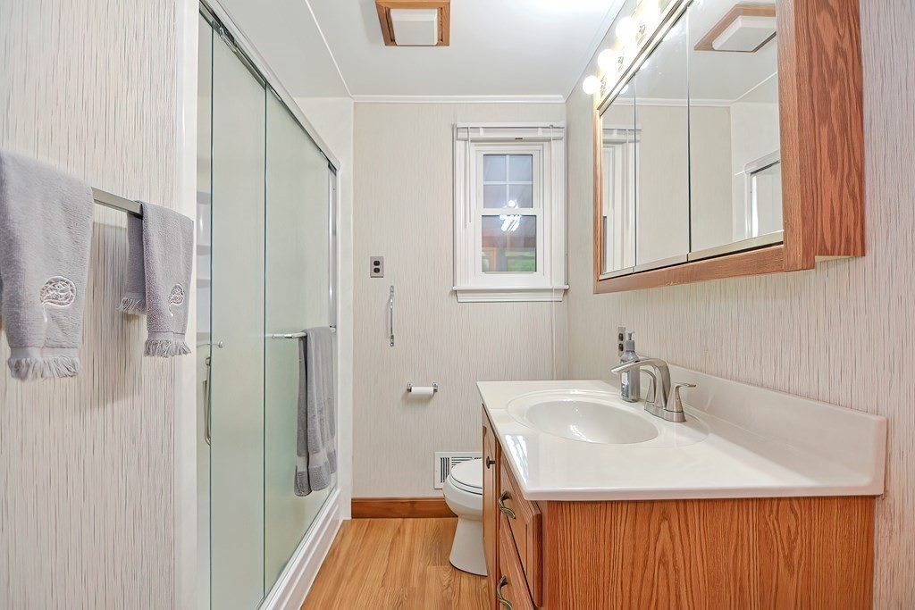 75 Dorset Road Holliston, MA 01746 - Photo 14 of 32 Gallery Image 14