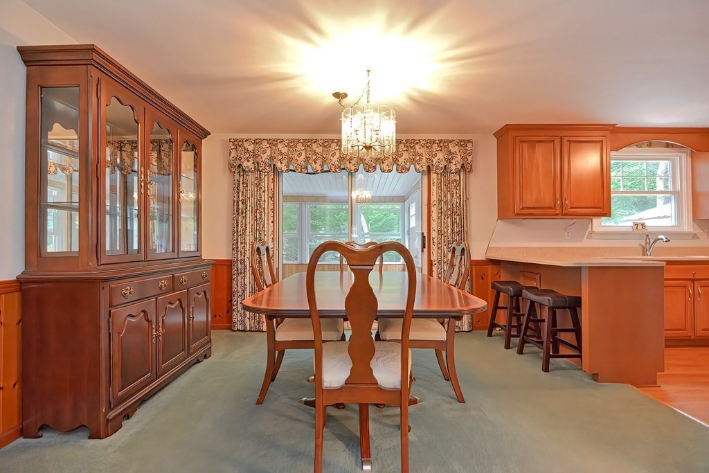 75 Dorset Road Holliston, MA 01746 - Photo 9 of 32 Gallery Image 9