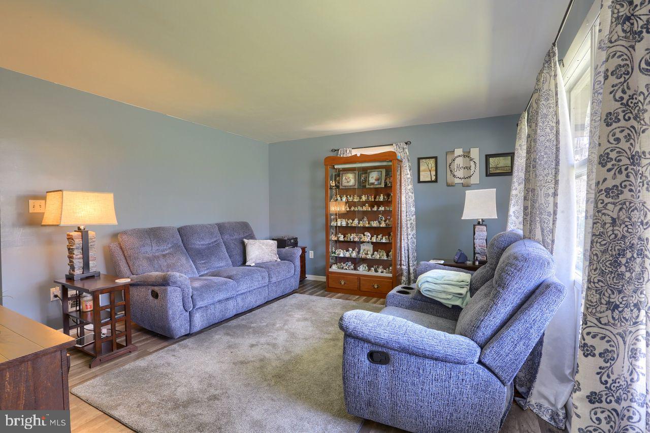 1228 Lampeter Road Lancaster, PA 17602 - Photo 7 of 21 Gallery Image 7