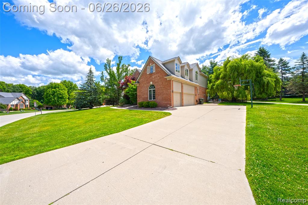 2619 Lambeth Park Rochester Hills, MI 48306 - Photo 3 of 71