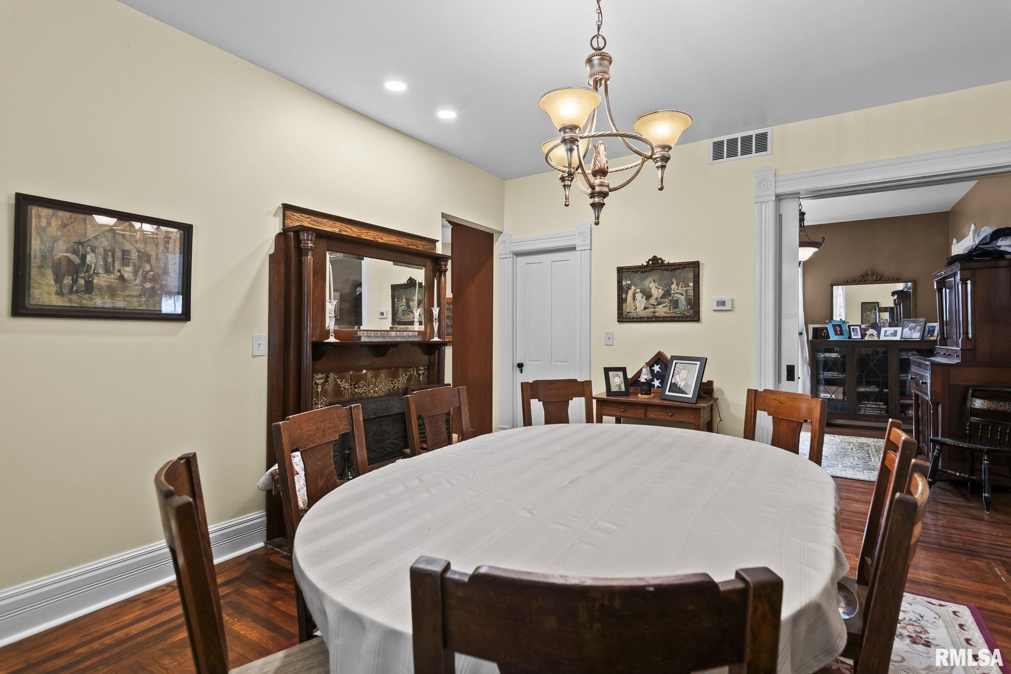 342 West Prairie Street Waverly, IL 62692 - Photo 10 of 40