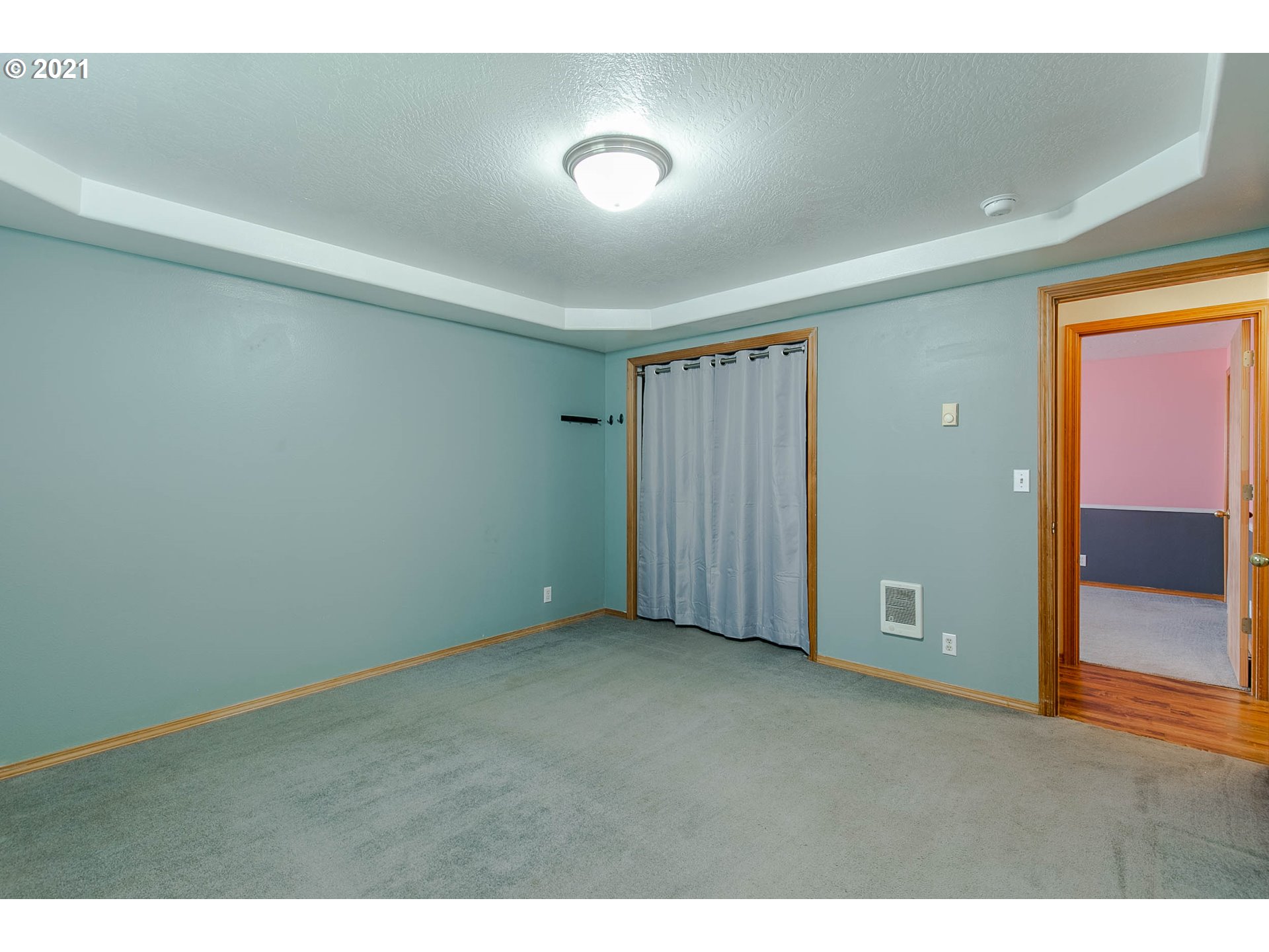 4049 Virginia Avenue Springfield, OR 97478 - Photo 24 of 32 a view of an empty room
