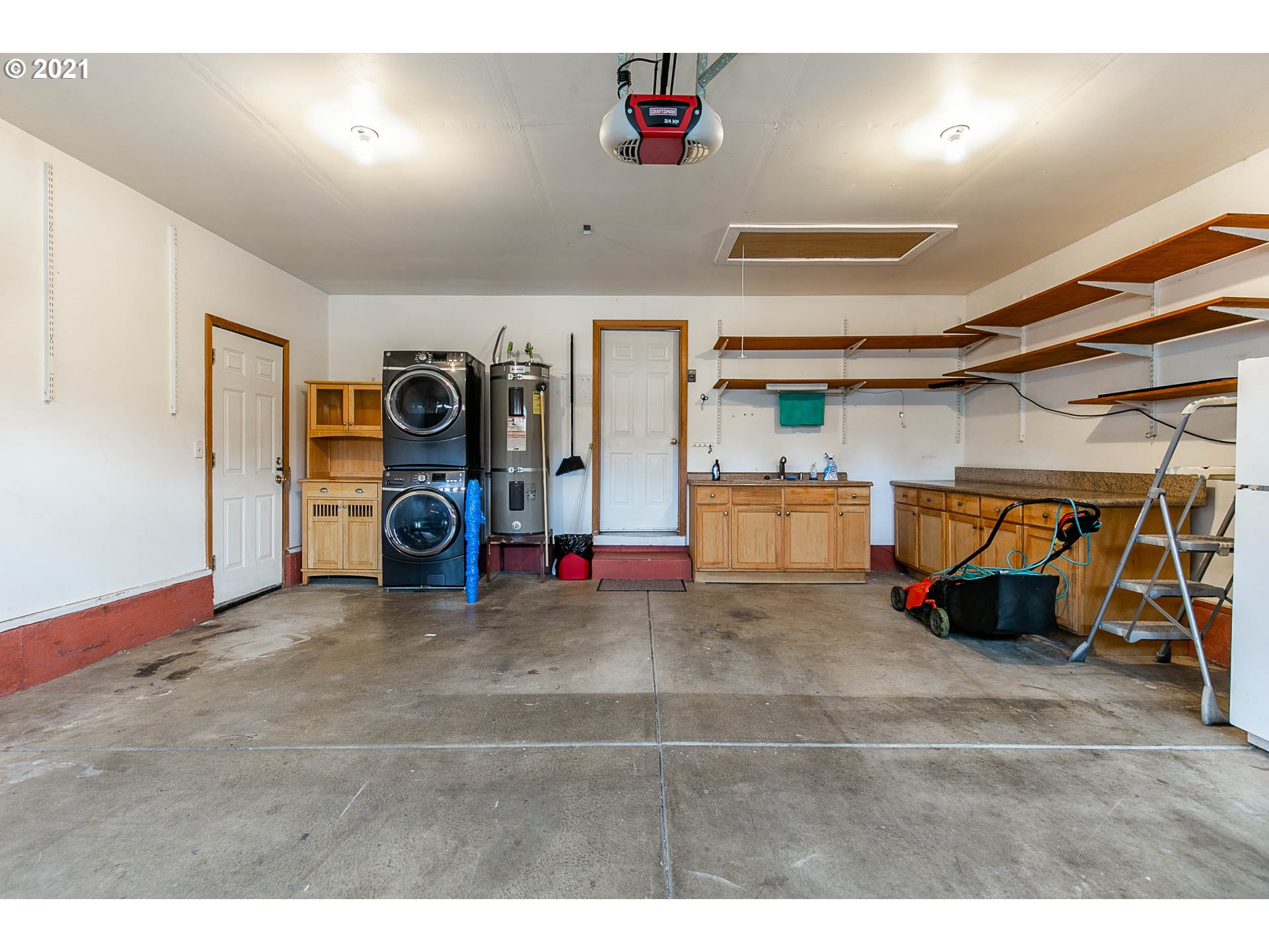 4049 Virginia Avenue Springfield, OR 97478 - Photo 28 of 32