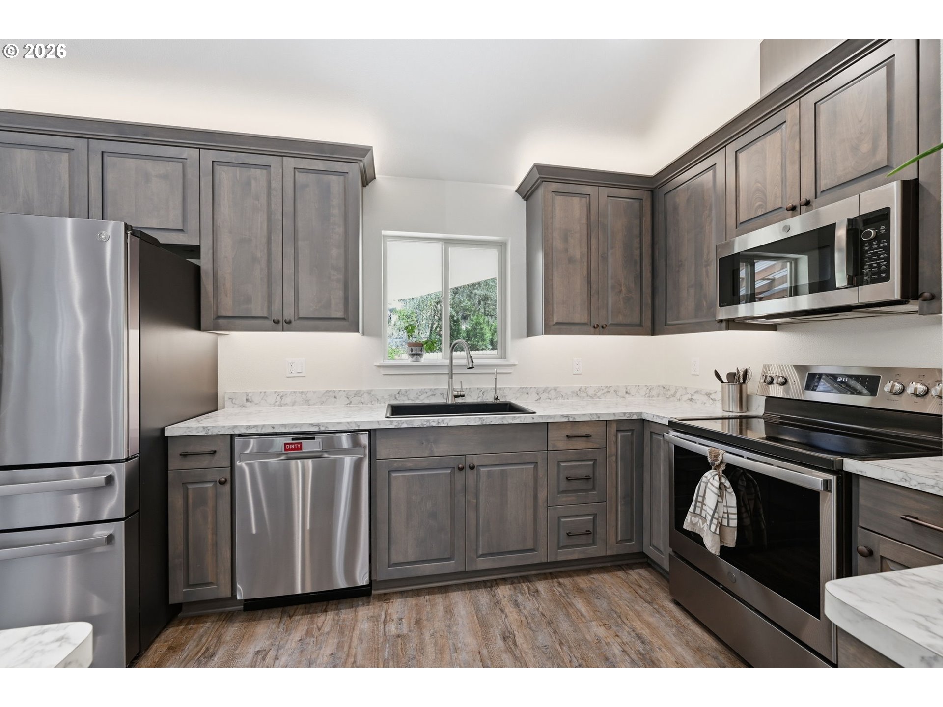 5407 Buckhorn Road Roseburg, OR 97470 - Photo 4 of 48 Gallery Image 4