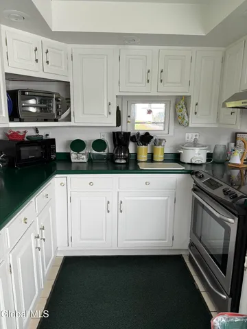 $274,000 | 405 County Route 9, Whitehall, NY 12887