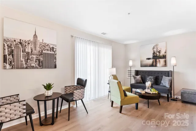 $210,000 | 1620 Arlyn Circle, Unit E, Charlotte, NC 28213