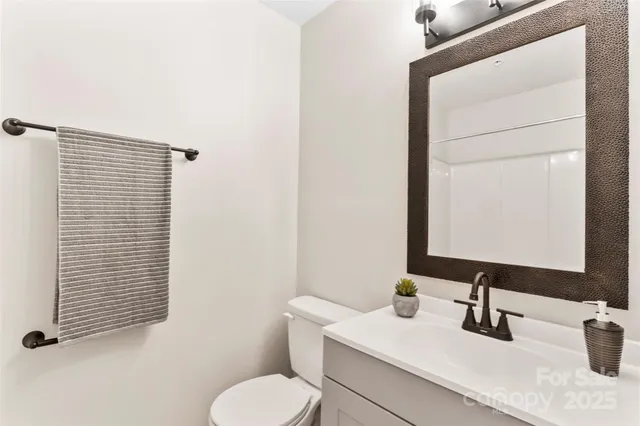 $210,000 | 1620 Arlyn Circle, Unit E, Charlotte, NC 28213