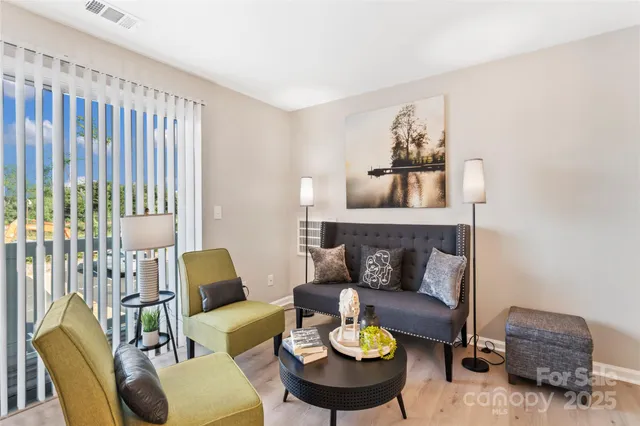 $210,000 | 1620 Arlyn Circle, Unit E, Charlotte, NC 28213