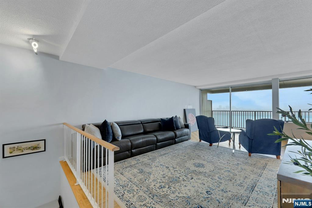 3 Horizon Road, Unit 1002 Fort Lee, NJ 07024 - Photo 2 of 50