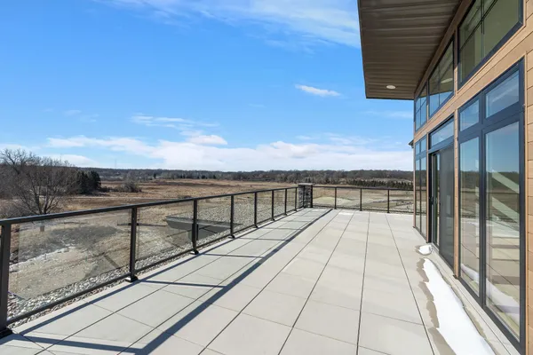 $2,000,000 | 1 Hill Farm Court, Unit 306, North Oaks, MN 55127