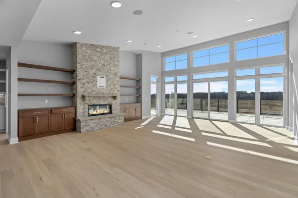 $2,000,000 | 1 Hill Farm Court, Unit 306, North Oaks, MN 55127