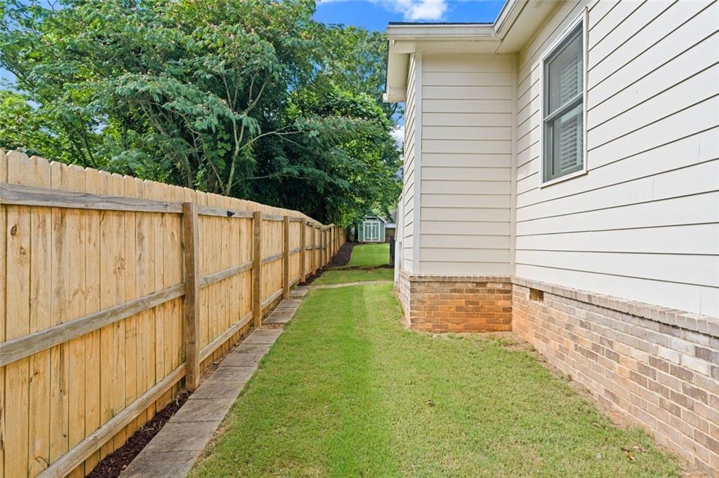 686 Elbert Street Southwest Atlanta, GA 30310 - Photo 37 of 49