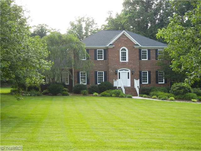 2630 Burke Farm Road Clemmons, NC 27012 - Photo 1 of 16 Exterior Front.