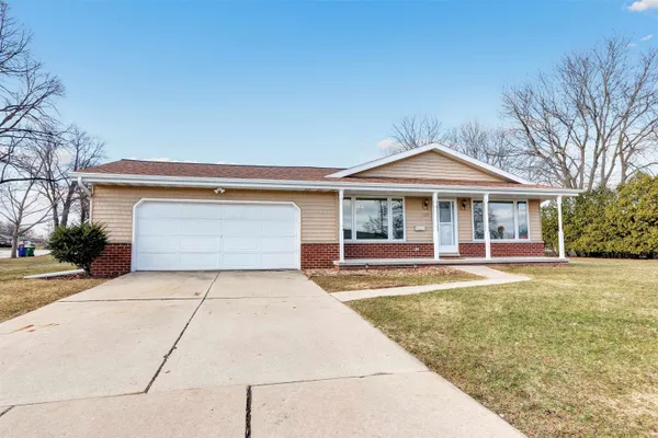 $299,900 | 1559 Langlade Avenue, Green Bay, WI 54304