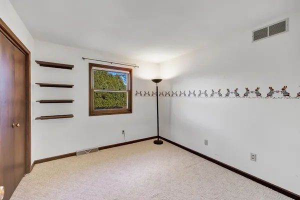 $299,900 | 1559 Langlade Avenue, Green Bay, WI 54304