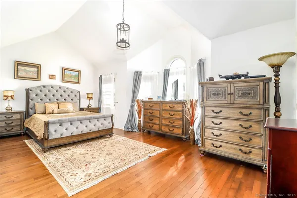 $599,900 | 17 Olde Village Circle, Unit 17, Wallingford, CT 06492