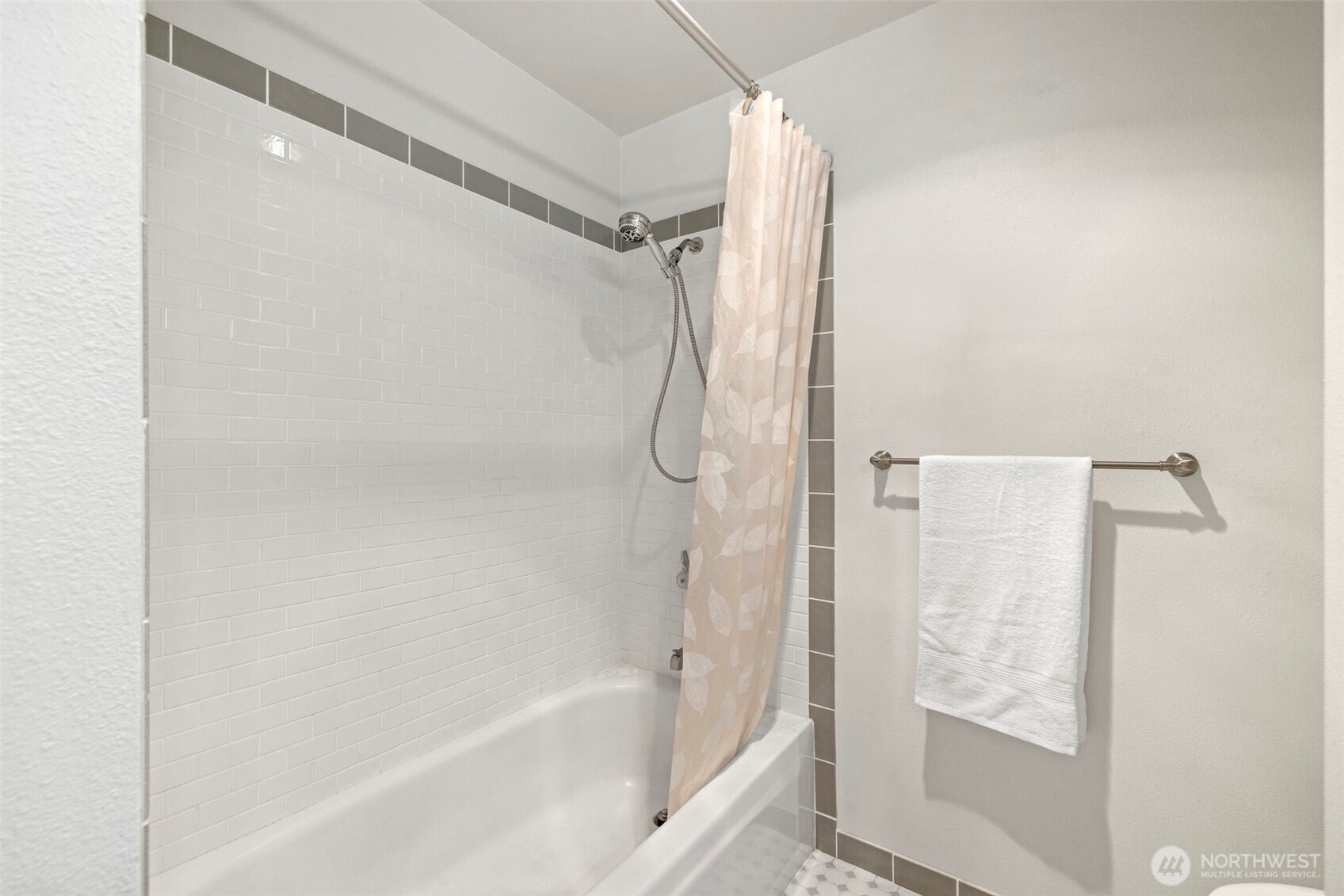 12423 4th Avenue West, Unit 6303 Everett, WA 98204 - Photo 18 of 26