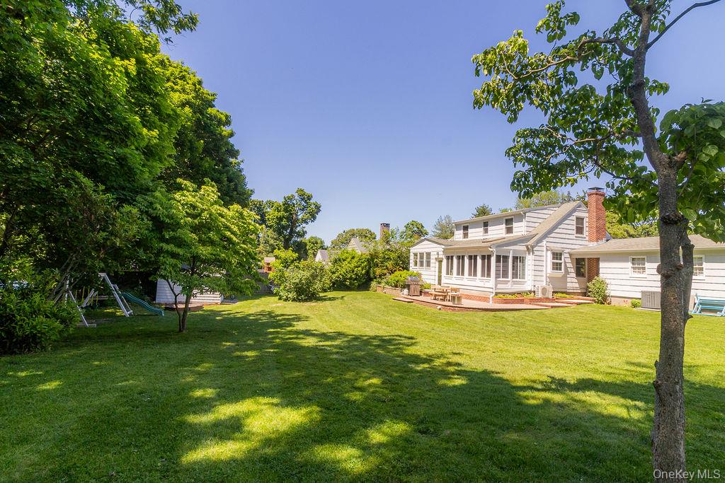 22 Braemer Road Setauket, NY 11733 - Photo 43 of 45
