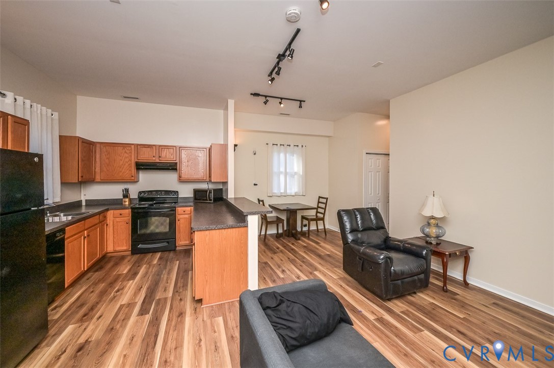 425 Starview Lane Gum Spring, VA 23065 - Photo 43 of 50 a living room with furniture and wooden floor
