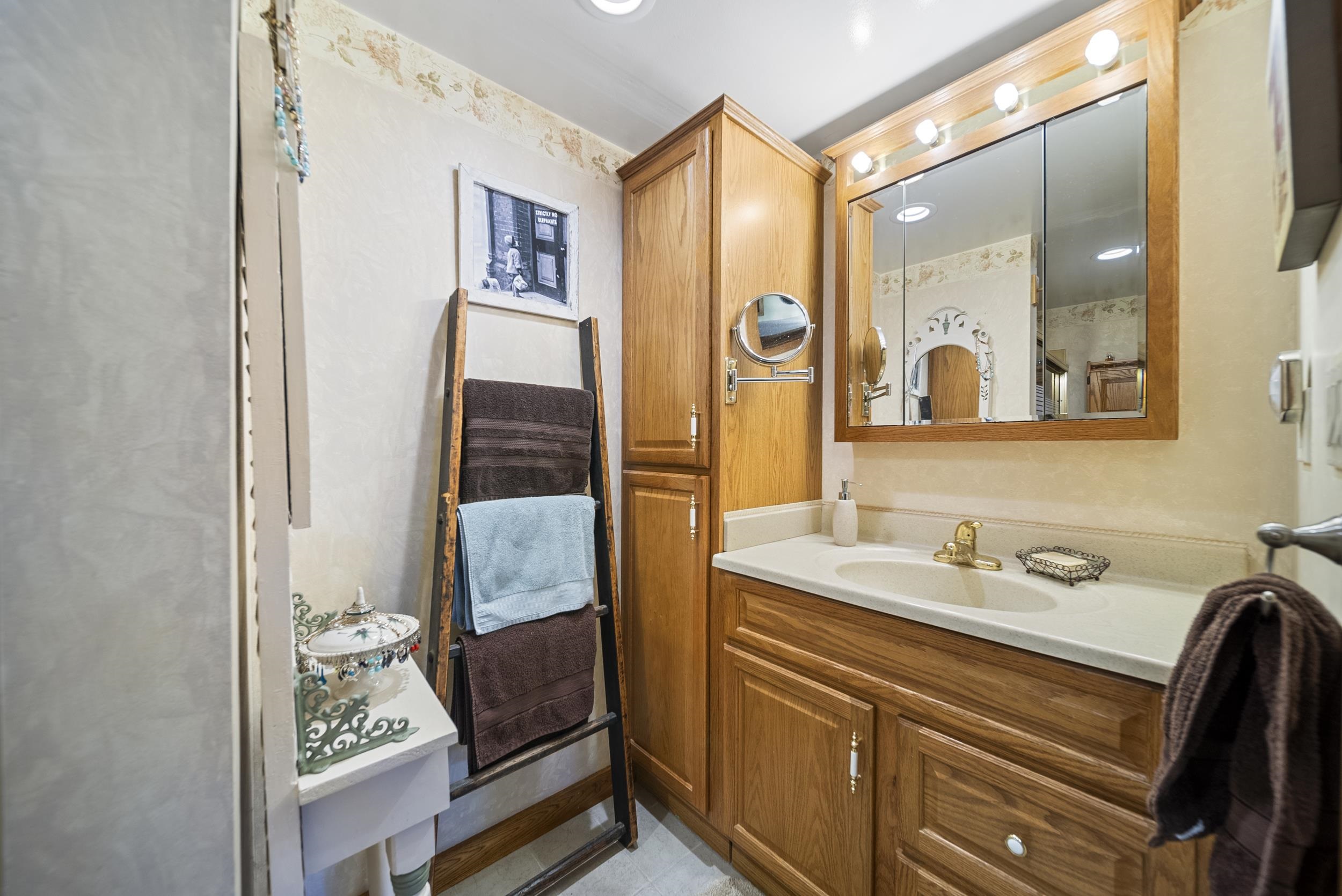 263 New Boston Road Goffstown, NH 03045 - Photo 12 of 40