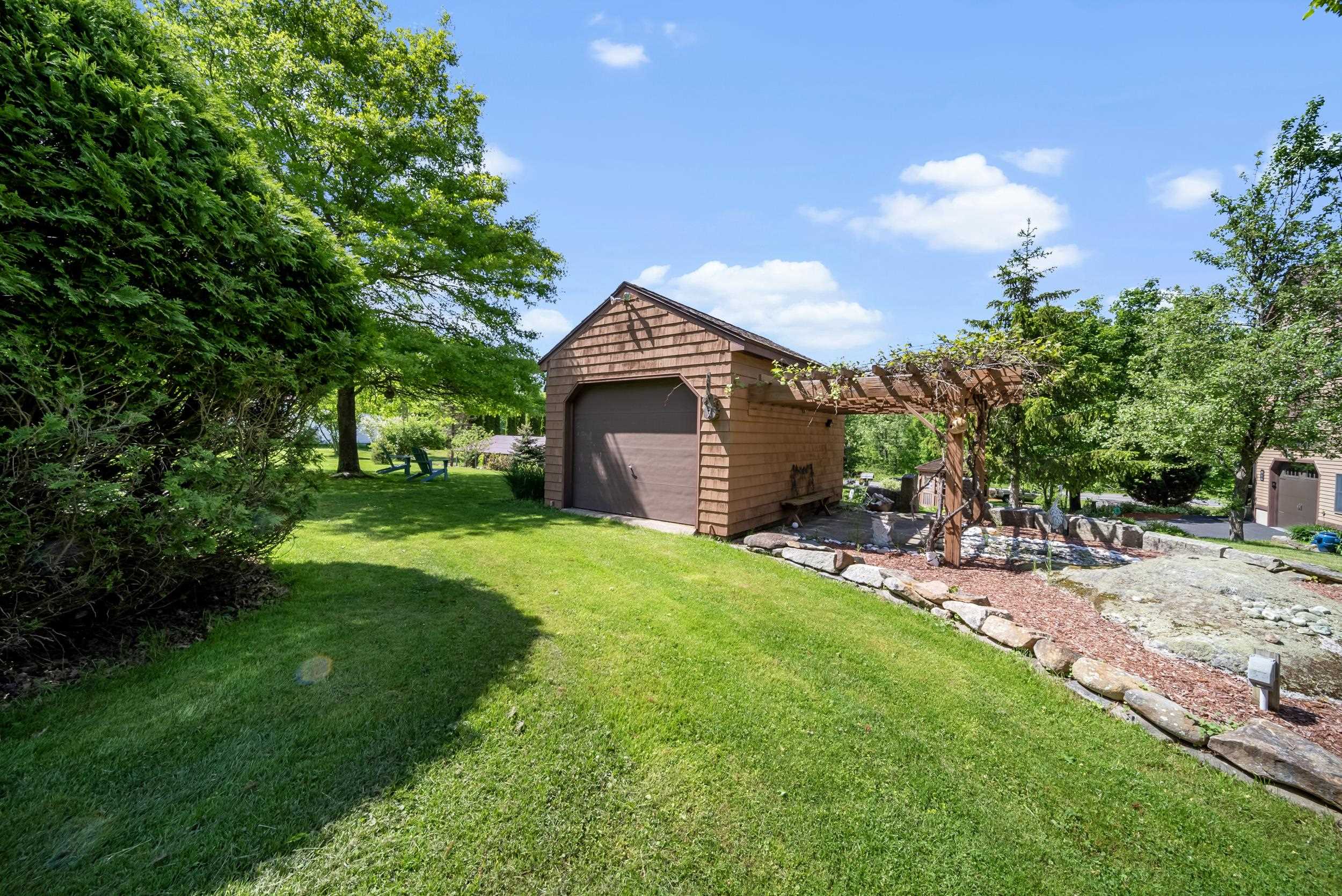 263 New Boston Road Goffstown, NH 03045 - Photo 20 of 40