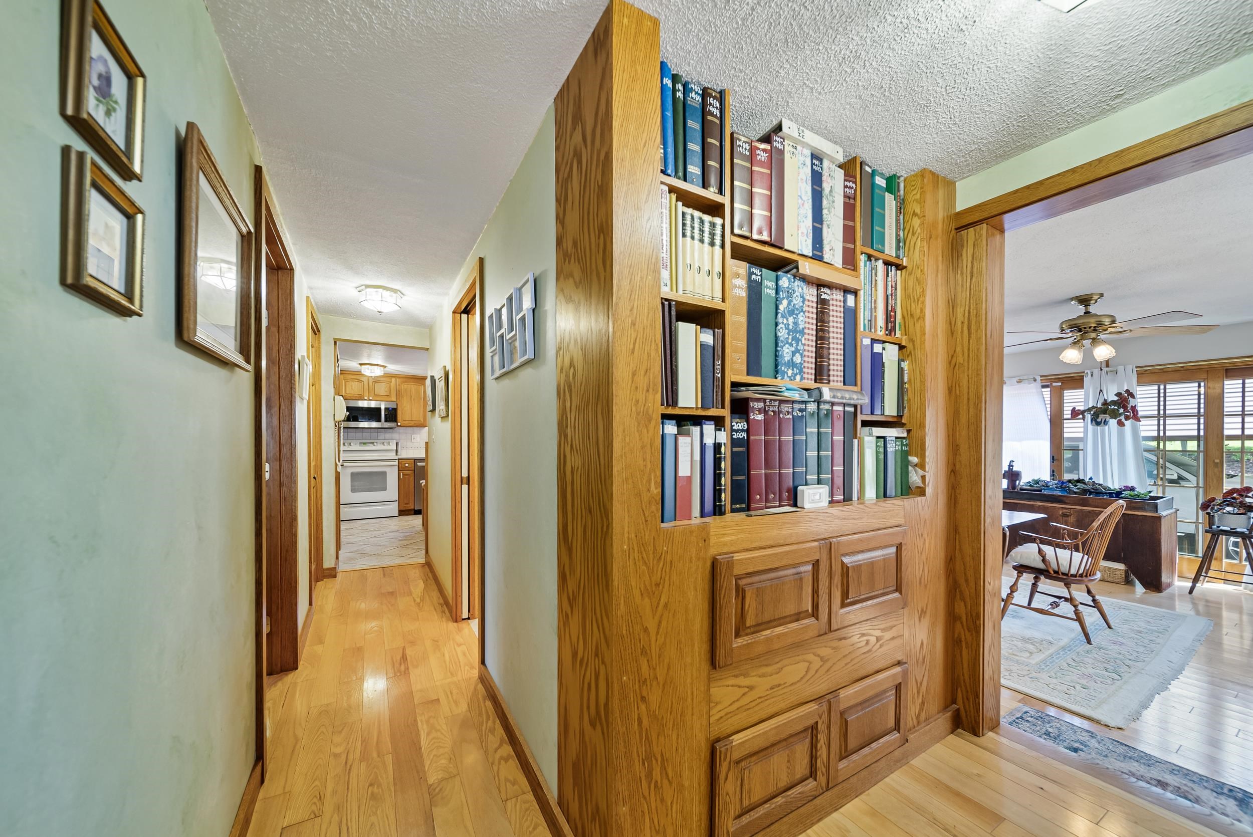 263 New Boston Road Goffstown, NH 03045 - Photo 5 of 40