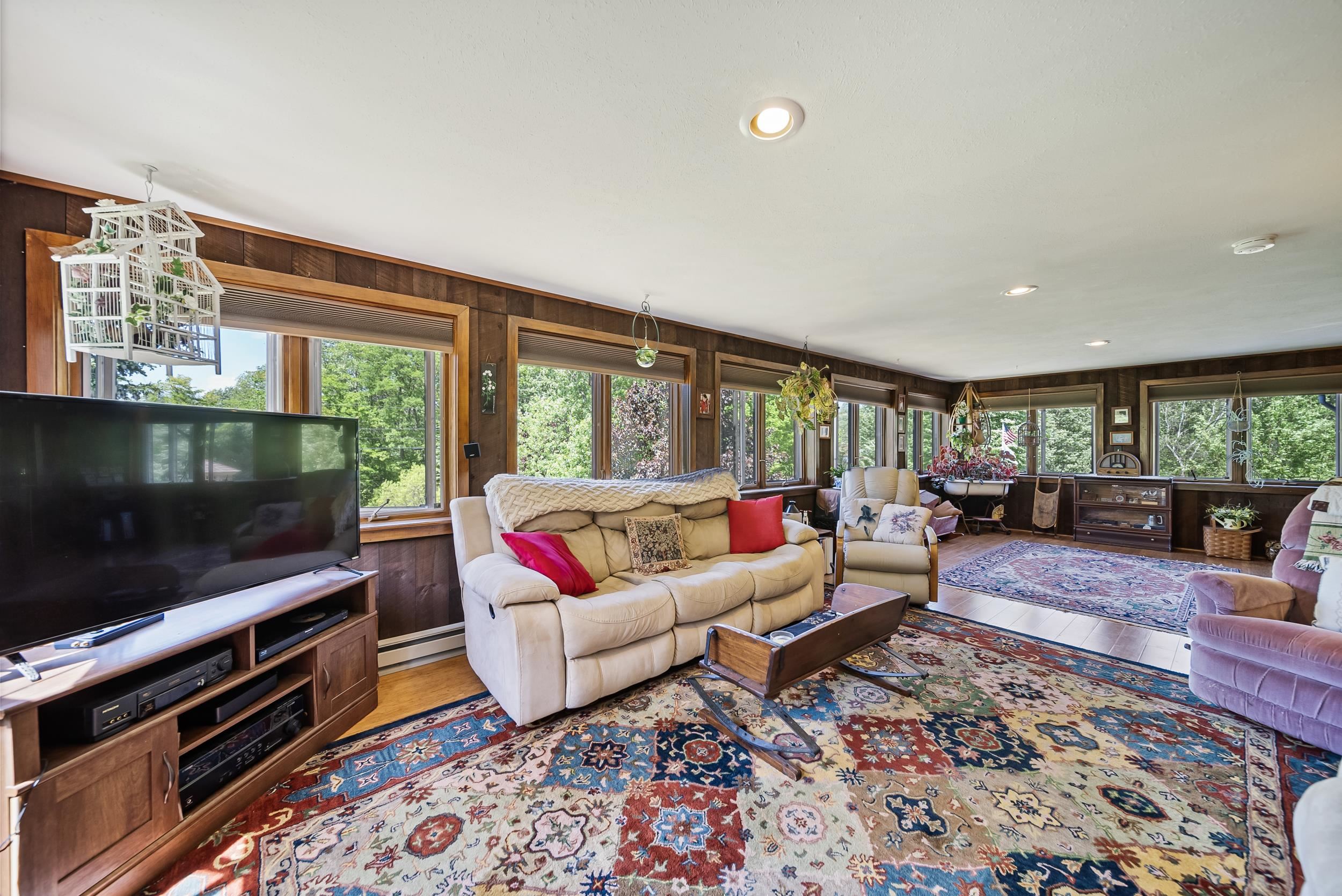 263 New Boston Road Goffstown, NH 03045 - Photo 9 of 40