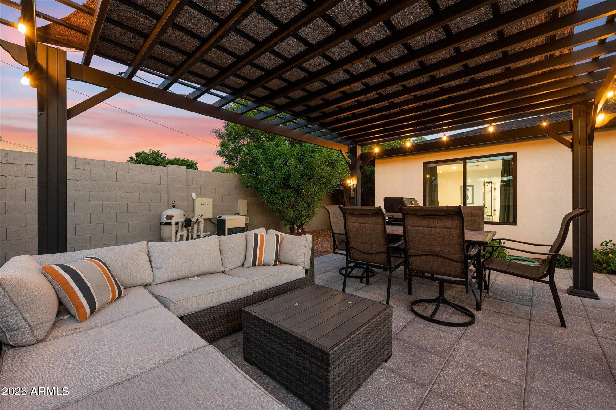 3802 East Piccadilly Road Phoenix, AZ 85018 - Photo 6 of 34