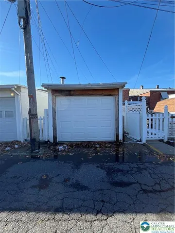 $1,850 | 809 South 10th Street, Allentown, PA 18103