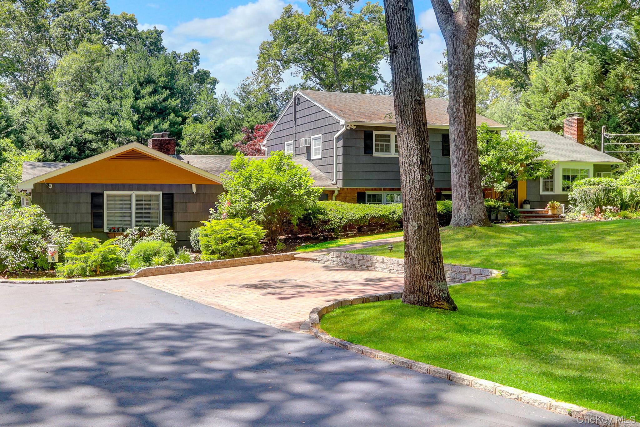 121 Old Field Road Huntington, NY 11743 - Photo 2 of 38