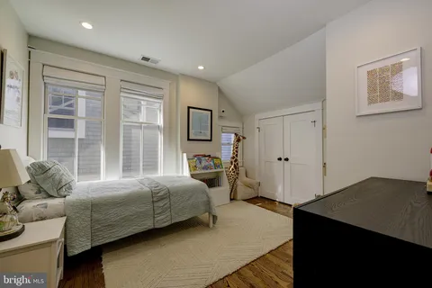 $1,650,000 | 5710 Broad Branch Road Northwest, Washington, DC 20015