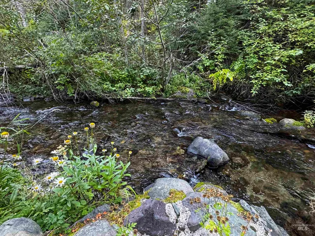 $325,000 | 4482 Council Cuprum Road, Council, ID 83612