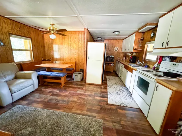 $325,000 | 4482 Council Cuprum Road, Council, ID 83612