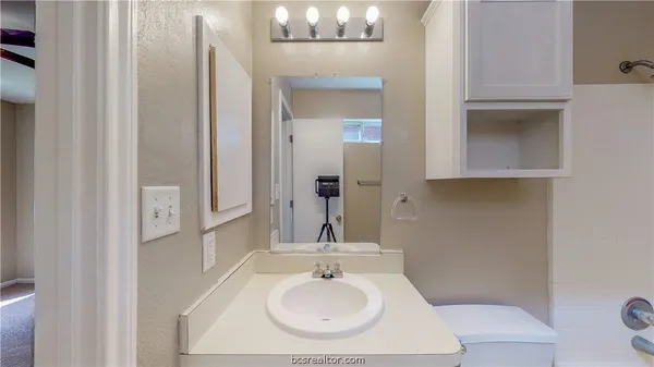 $1,150 | 1509 Hollow Hill Drive, Unit A, Bryan, TX 77802