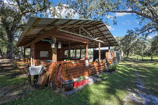 $879,900 | 4457 County Road 542H, Bushnell, FL 33513