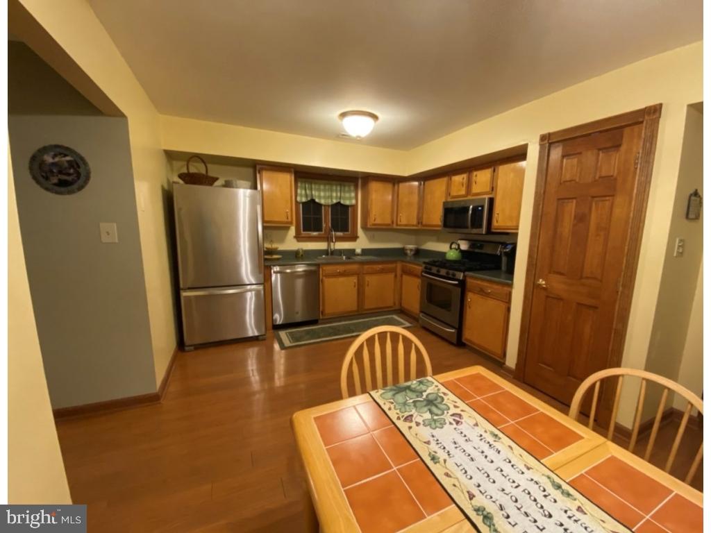 49 Longhurst Road Marlton, NJ 08053 - Photo 4 of 24