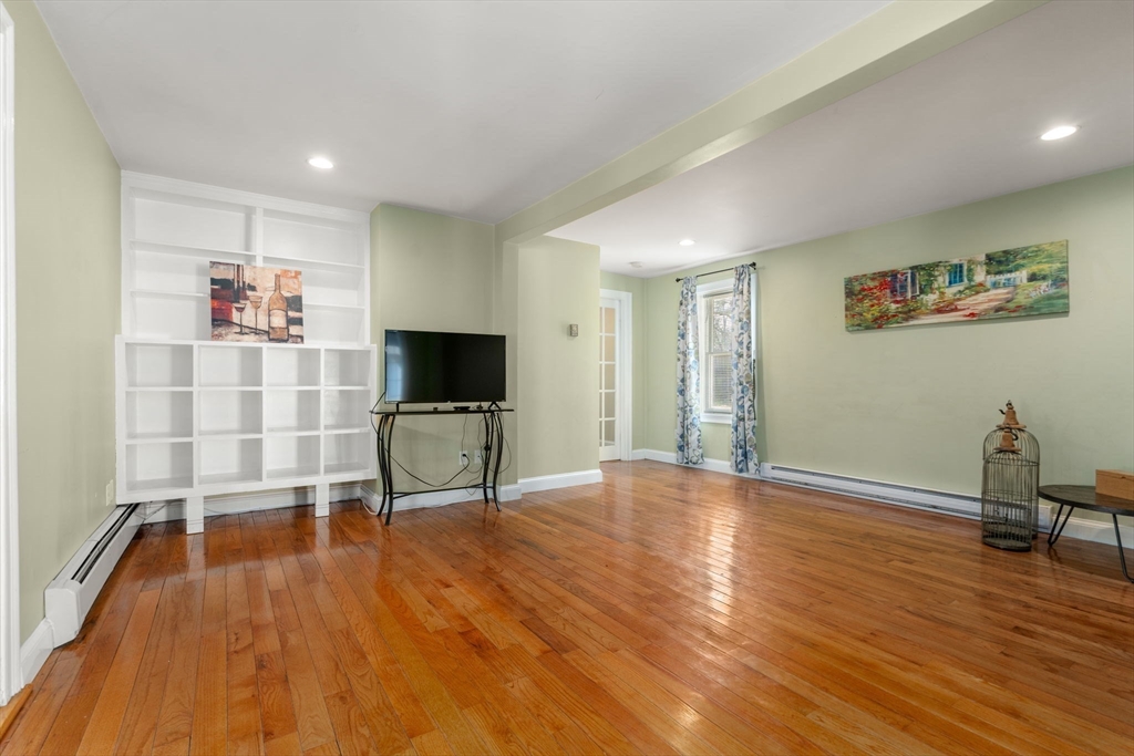 156 Boston Post Road Wayland, MA 01778 - Photo 15 of 35