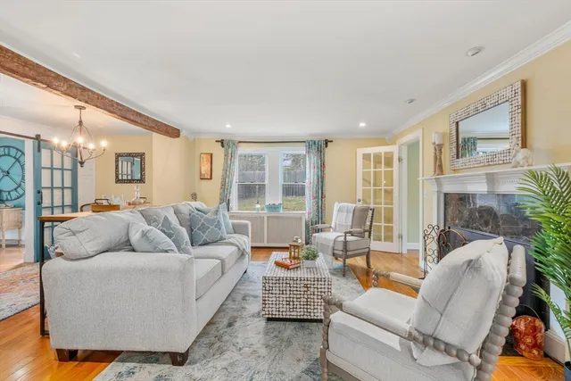 $1,179,000 | 156 Boston Post Road, Wayland, MA 01778