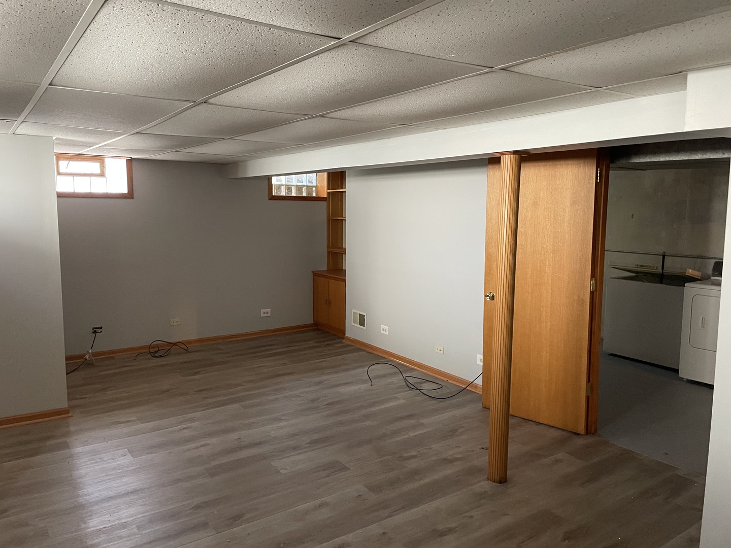10335 Laporte Avenue Oak Lawn, IL 60453 - Photo 11 of 17 an empty room with wooden floor door and closet