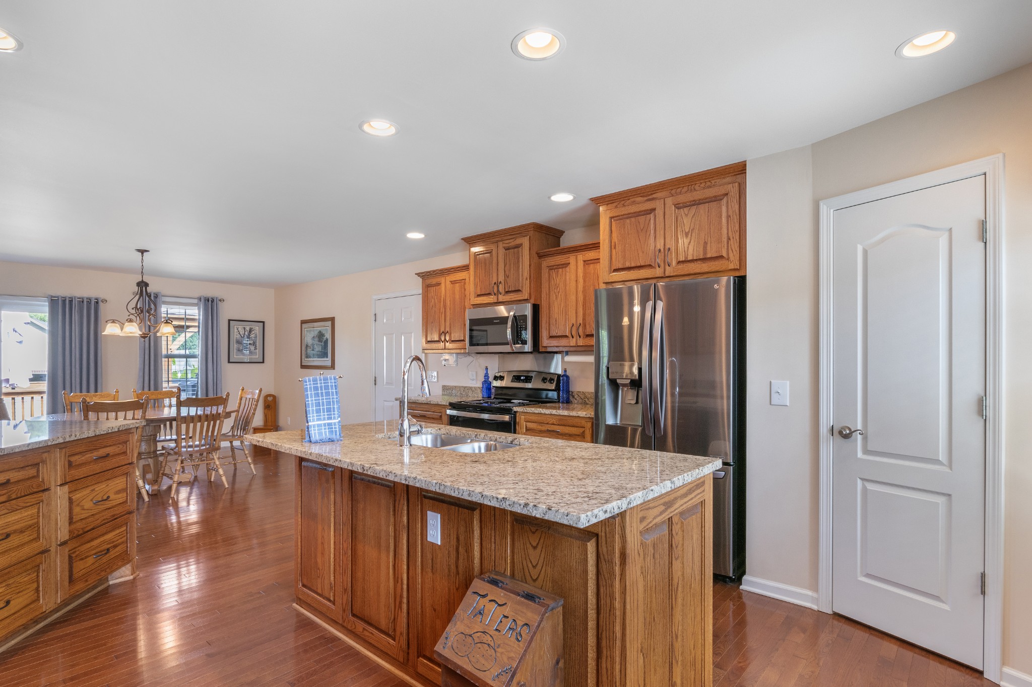 1439 Cliff Amos Road Spring Hill, TN 37174 - Photo 17 of 44 Gallery Image 17