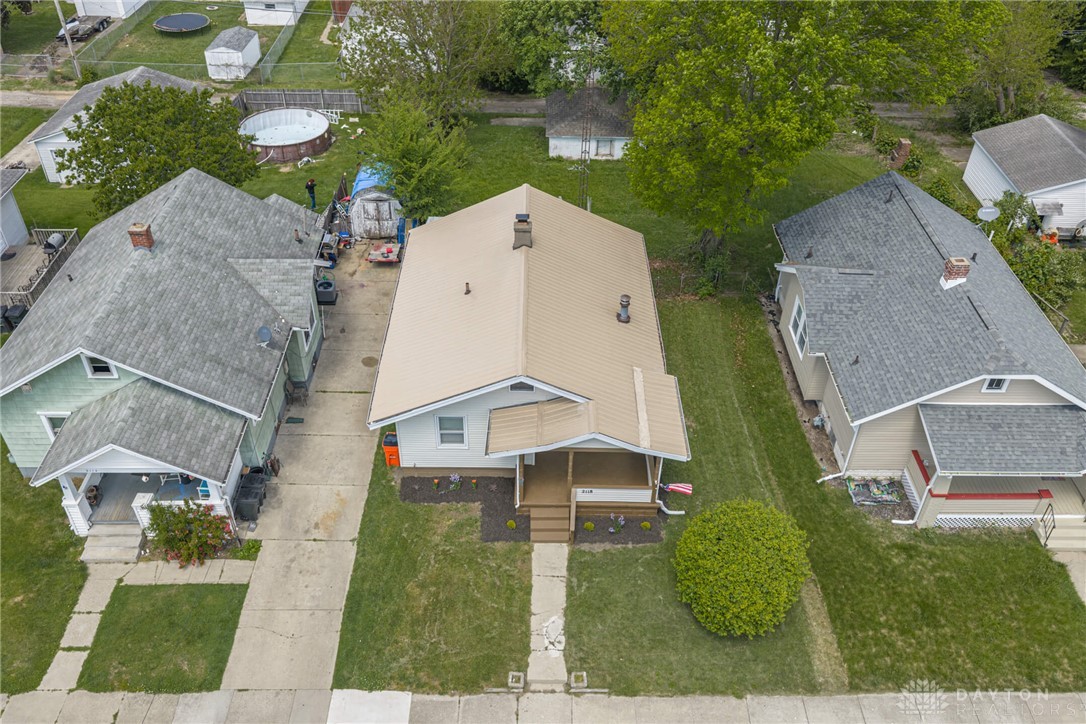 2118 Hillside Avenue Springfield, OH 45503 - Photo 24 of 28 This charming home features a well-maintained exterior and a welcoming front porch.
