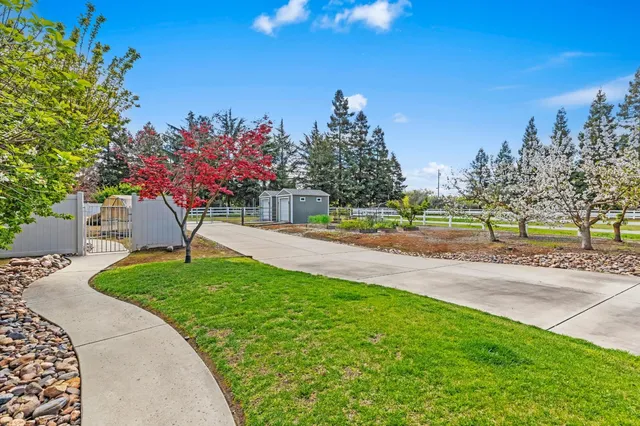 $1,699,000 | 5000 Peach Blossom Lane, Oakdale, CA 95361