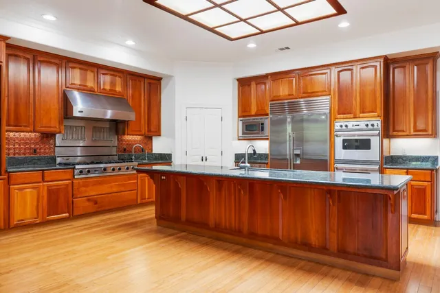 $1,699,000 | 5000 Peach Blossom Lane, Oakdale, CA 95361