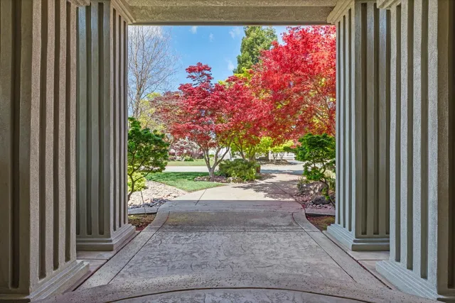 $1,699,000 | 5000 Peach Blossom Lane, Oakdale, CA 95361