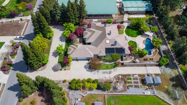 $1,699,000 | 5000 Peach Blossom Lane, Oakdale, CA 95361