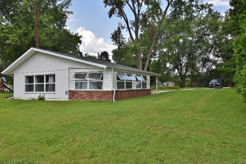 7038 Forest Road Southwest Dellroy, OH 44620 - Photo 15 of 28