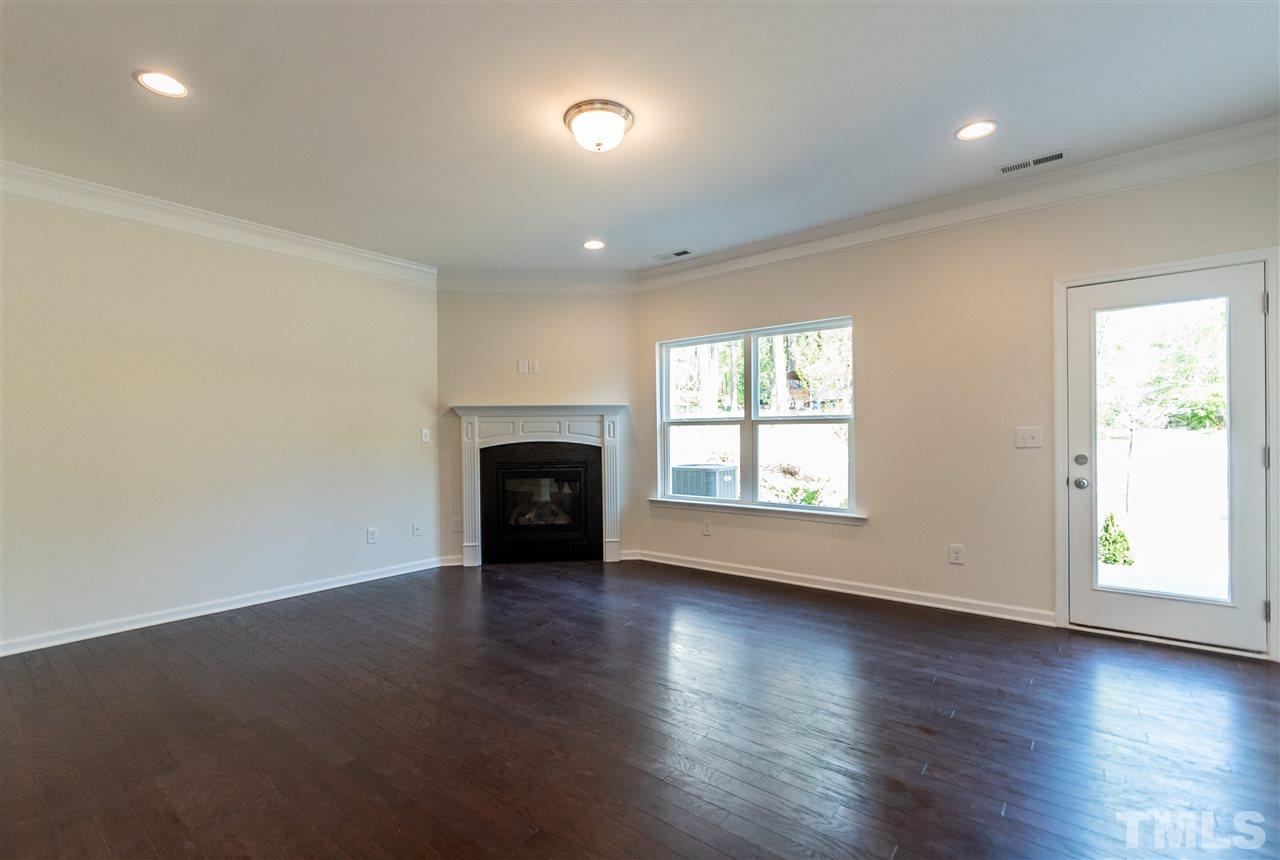 6342 Grace Lily Drive, Unit 34 Raleigh, NC 27607 - Photo 6 of 17 Gallery Image 6