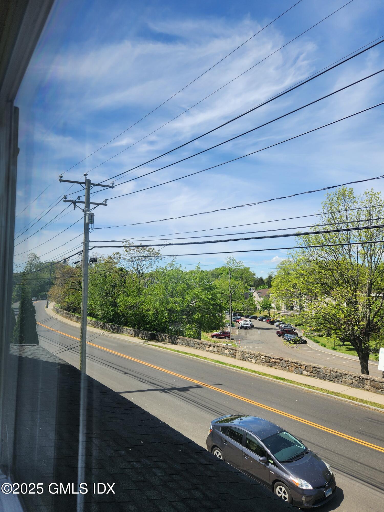 336 Hamilton Avenue, Unit B Greenwich, CT 06830 - Photo 16 of 16 a view of a balcony